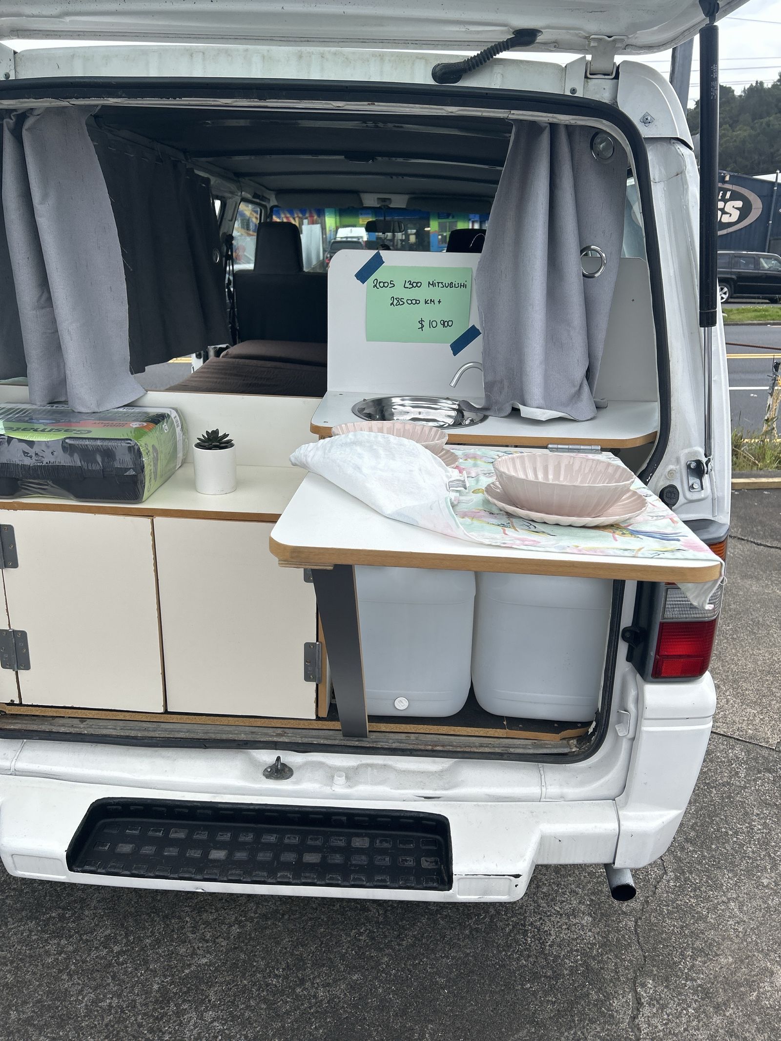 2005 Mitsubishi campervan